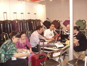 ����鿴����